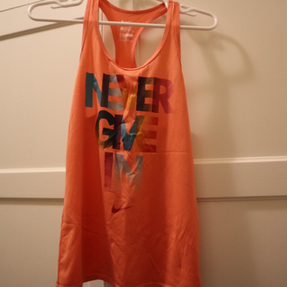 "Never Give In" Nike Small Workout Tank top